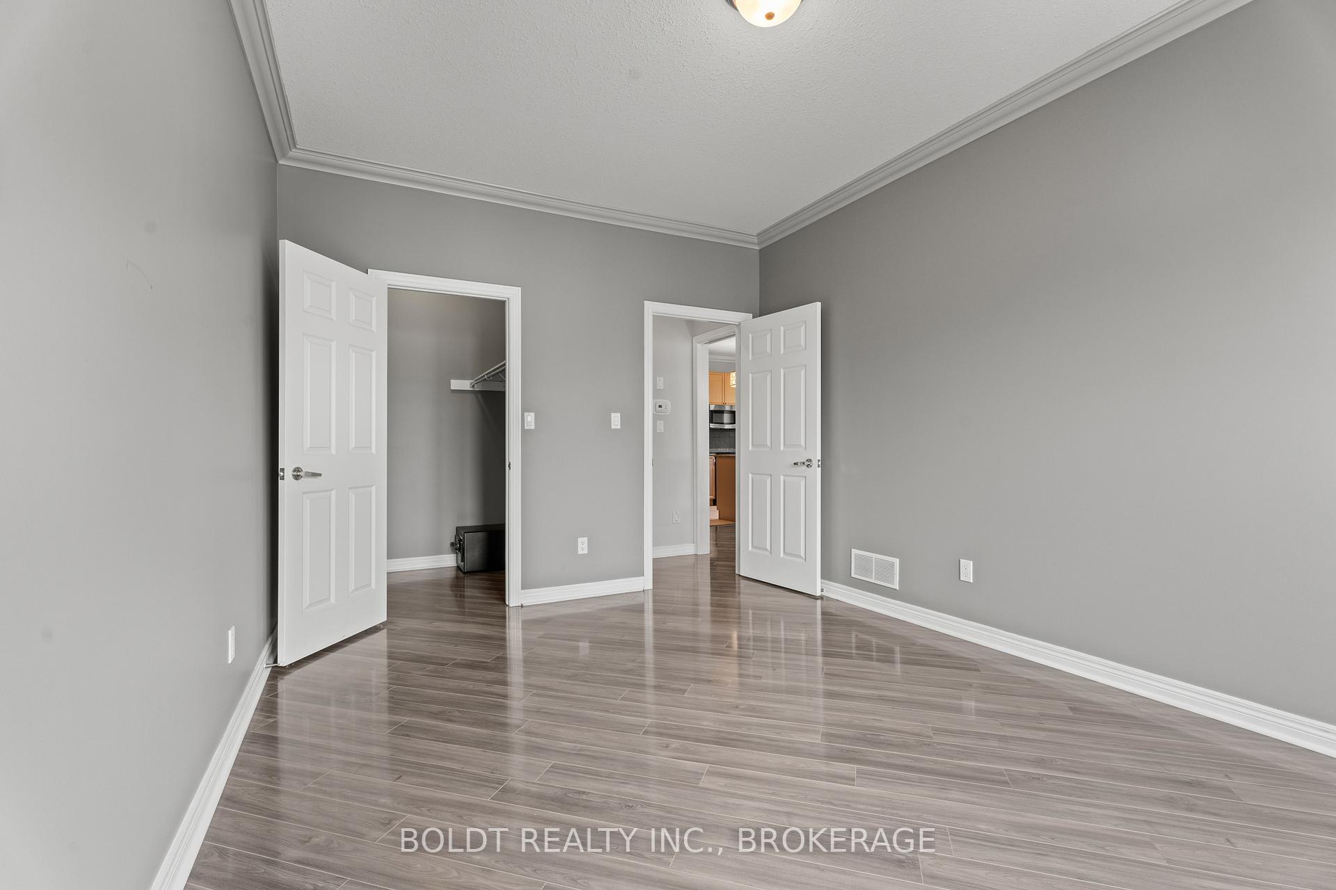 Photo 16 of 8 Willowlanding Court, Welland, N. Welland — HOMEH