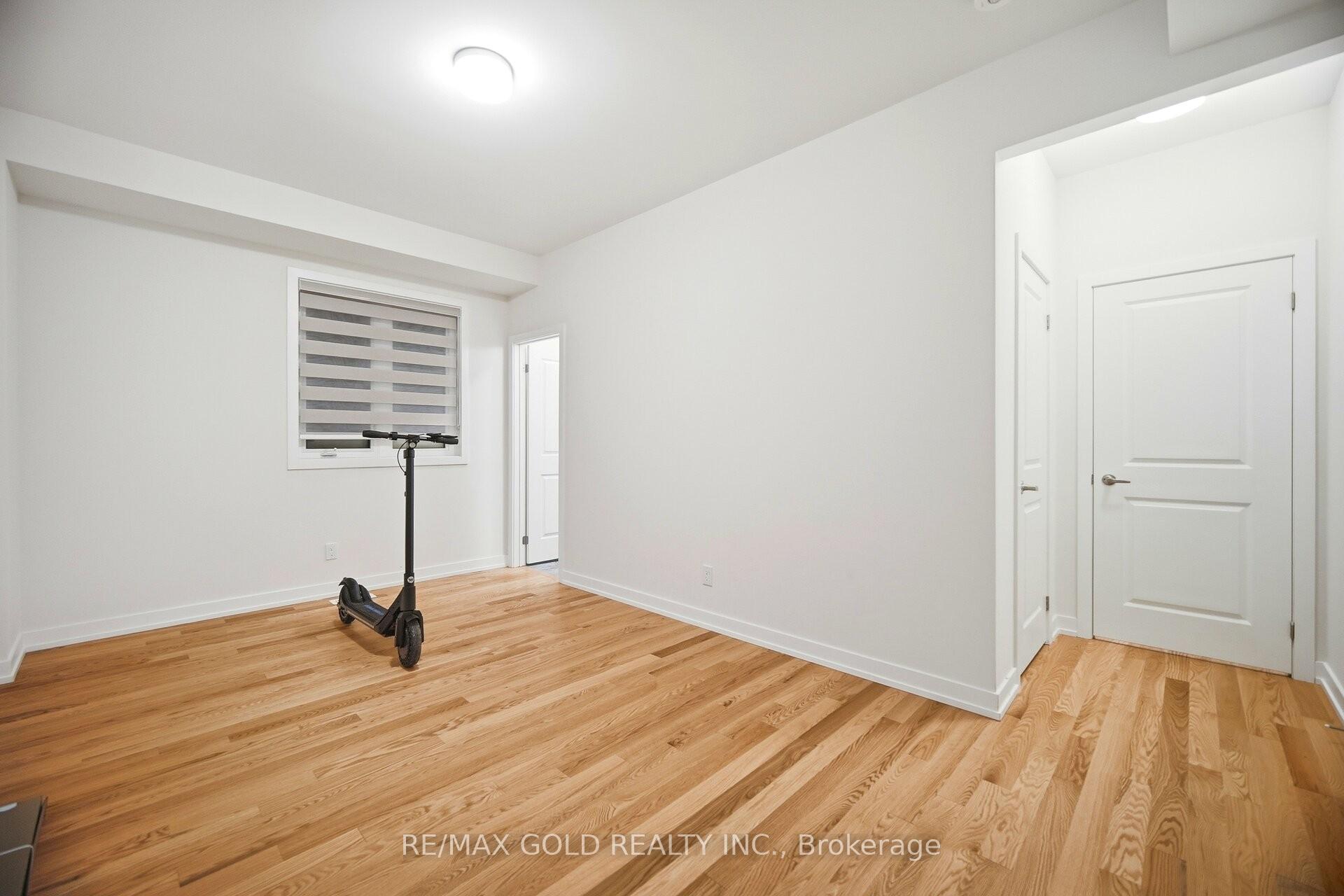 Photo 5 of 40 Aveena Road, Brampton, Bram East — HOMEH