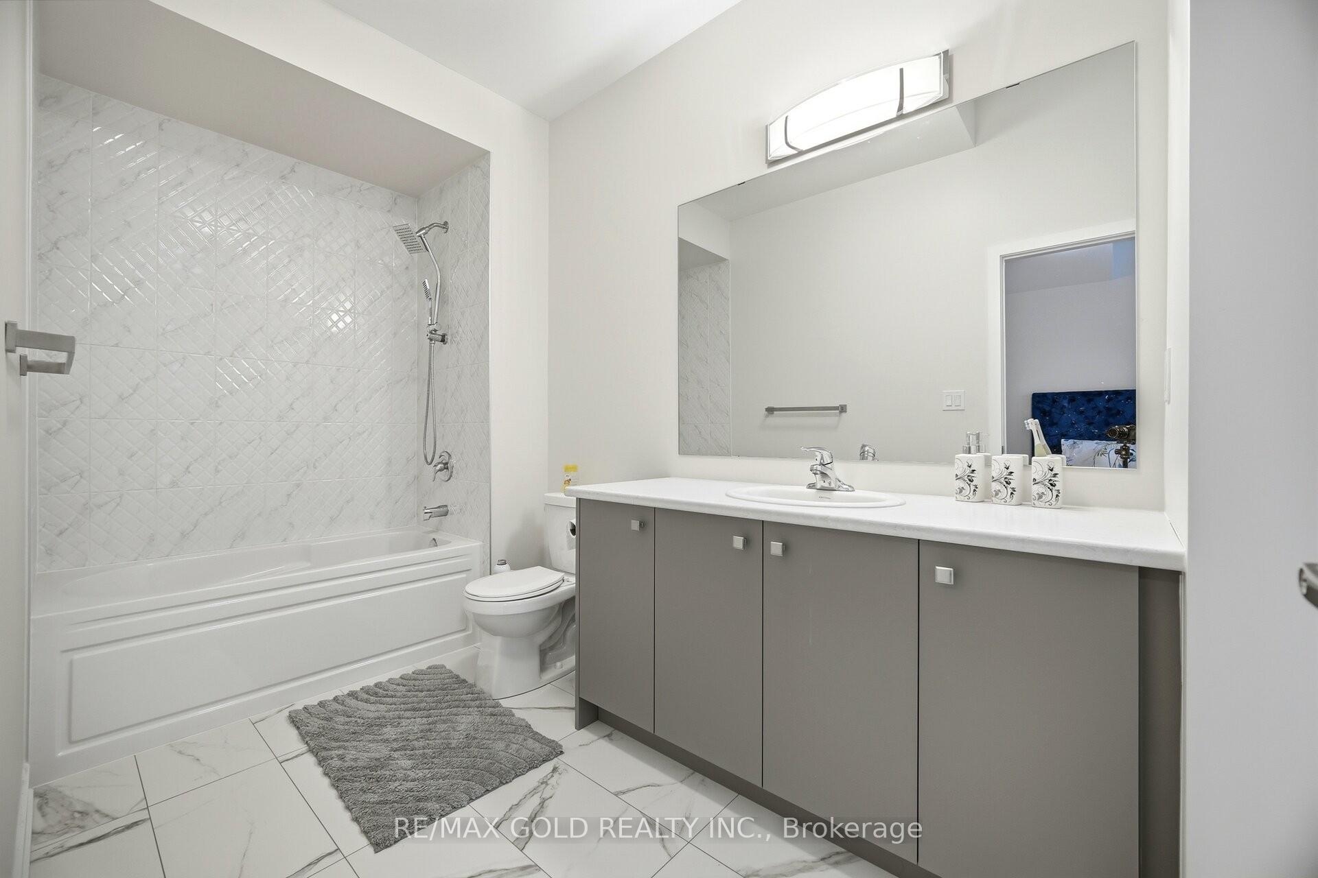 Photo 10 of 40 Aveena Road, Brampton, Bram East — HOMEH