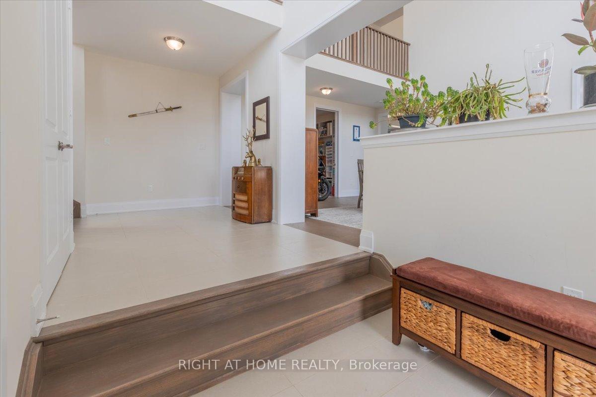 Photo 21 of 120 Stoneleigh Drive, Blue Mountains — HOMEH