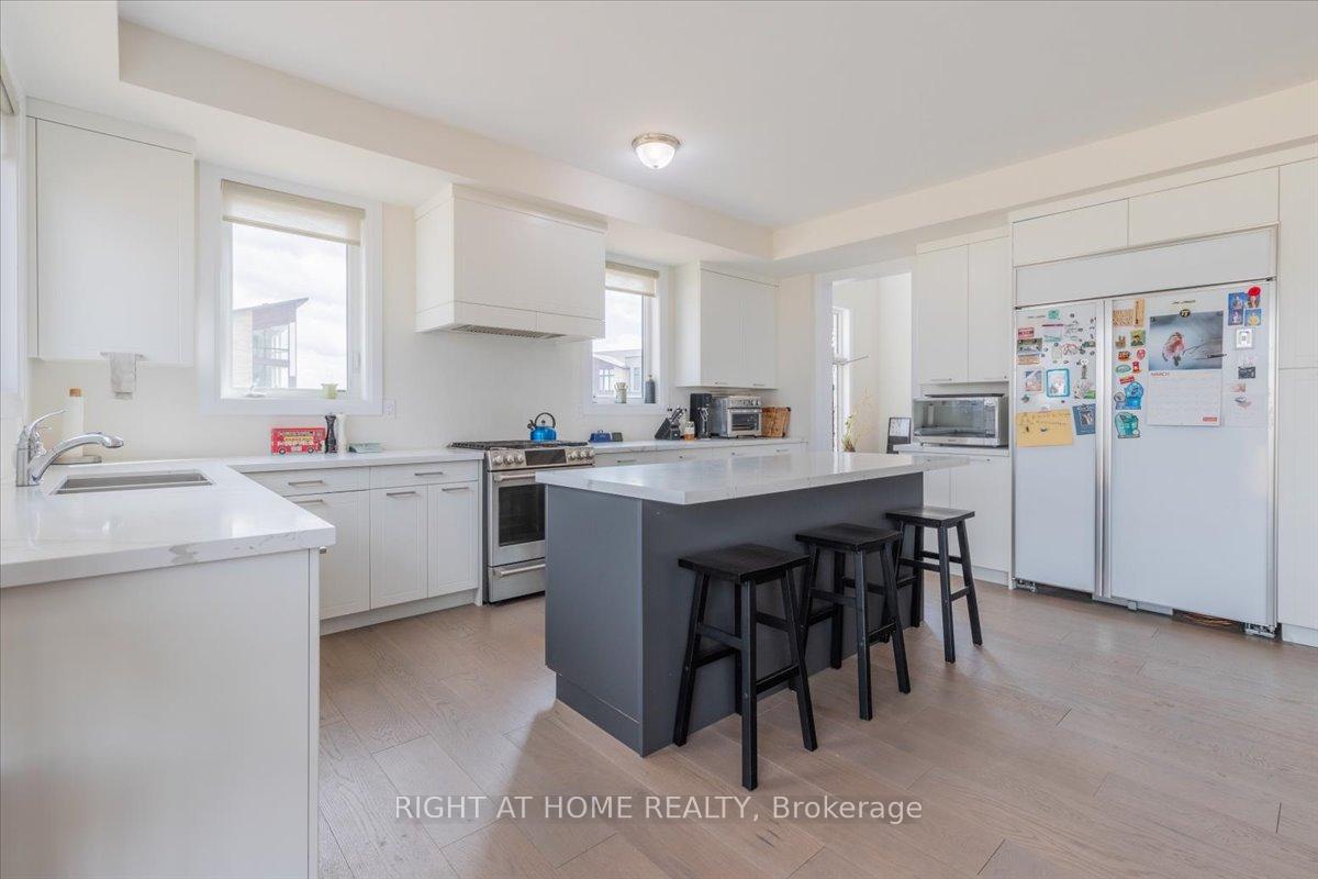 Photo 11 of 120 Stoneleigh Drive, Blue Mountains — HOMEH