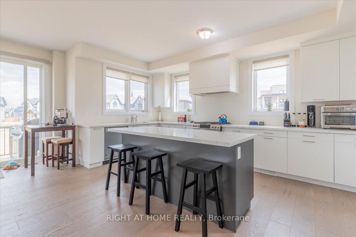 Photo 30 of 120 Stoneleigh Drive, Blue Mountains — HOMEH
