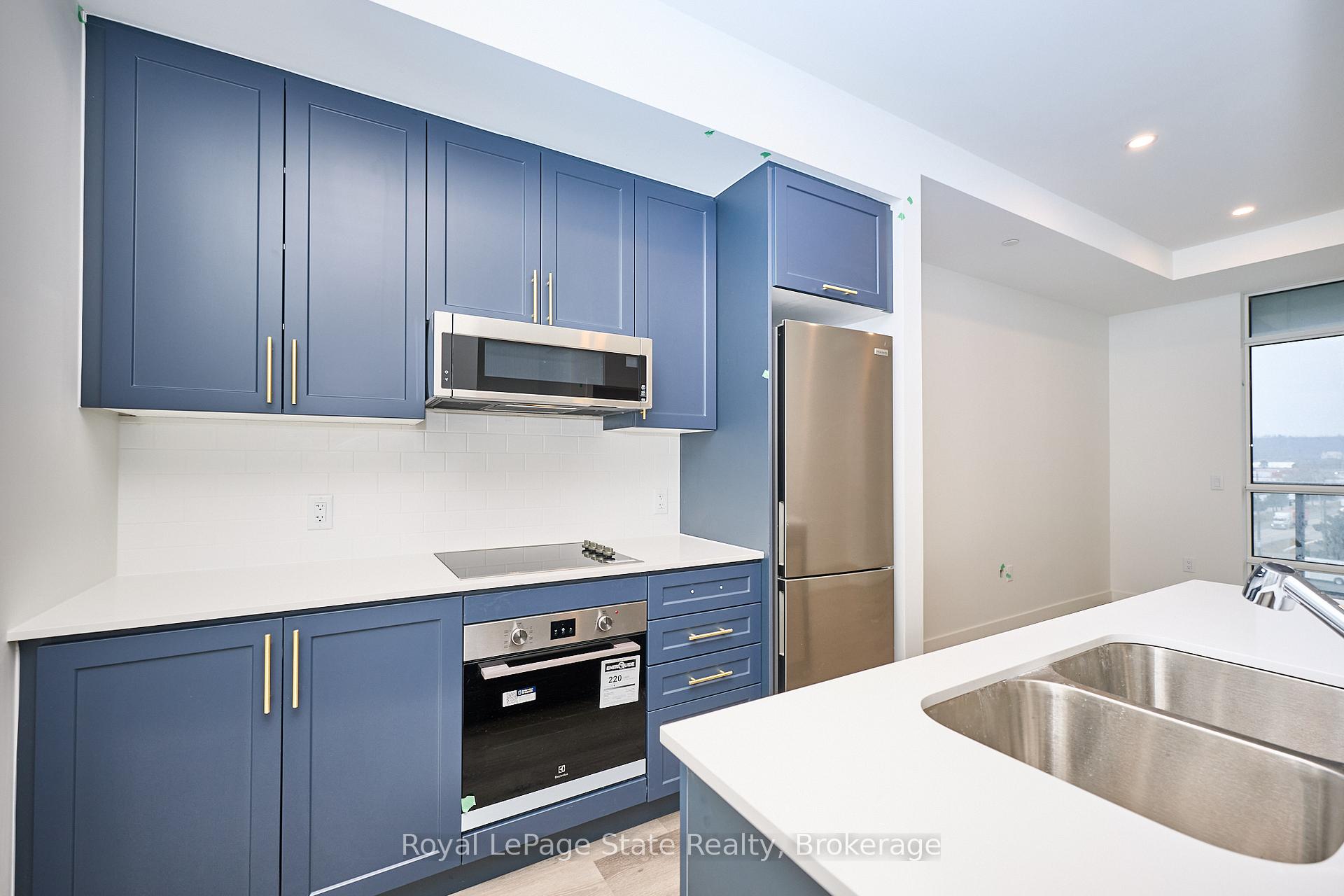 Photo 6 of Unit 615, 461 Green Road, Hamilton, Lakeshore — HOMEH