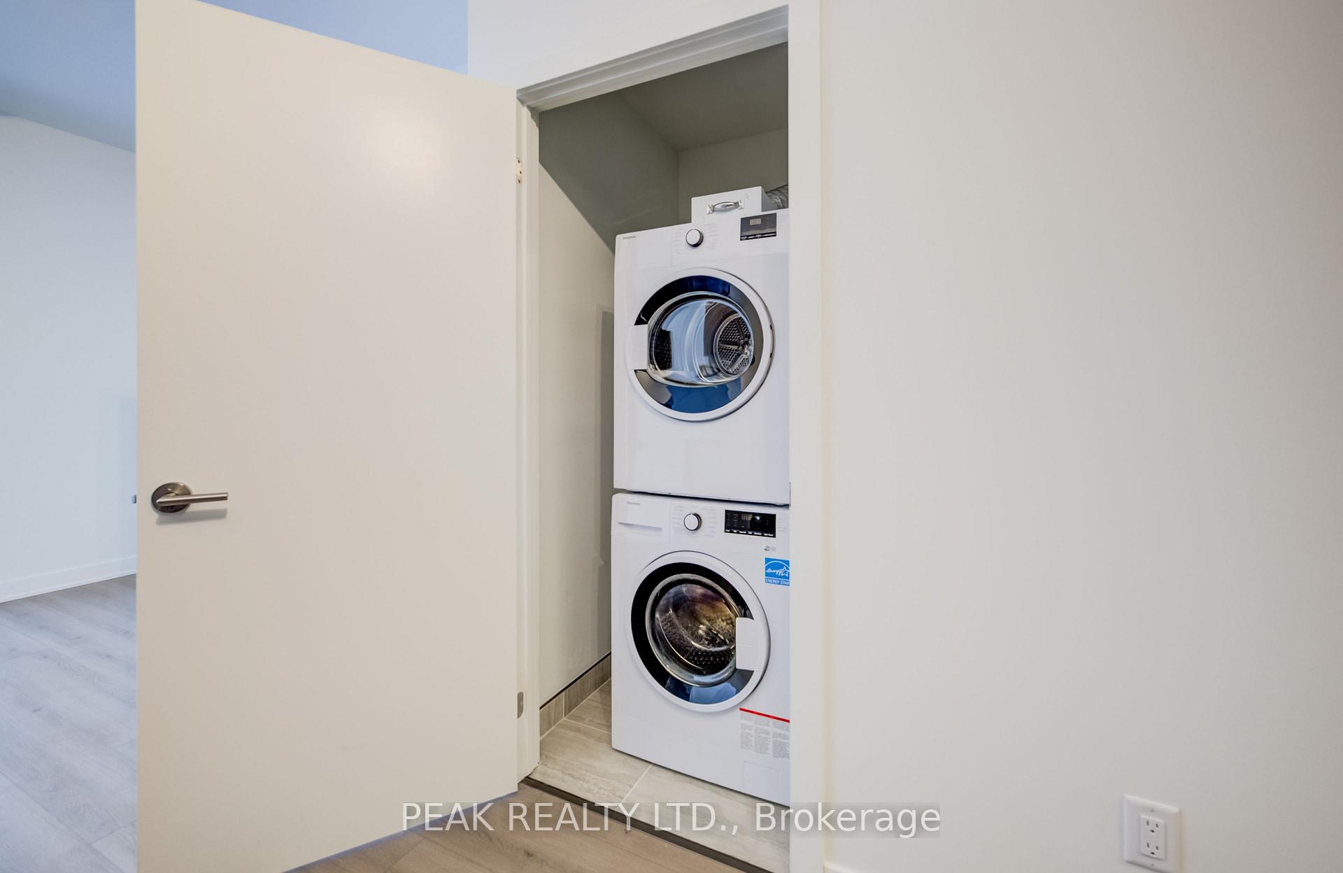Photo 18 of Unit 2005, 25 Wellington Street W, Kitchener — HOMEH