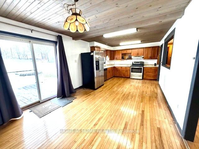 Photo 33 of 37 Pettet Drive, Scugog, Rural Scugog — HOMEH