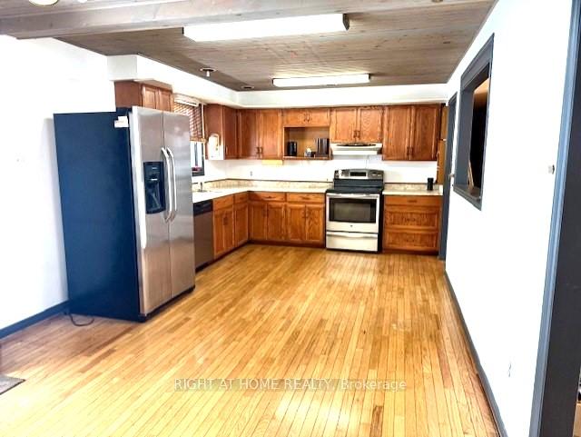 Photo 4 of 37 Pettet Drive, Scugog, Rural Scugog — HOMEH