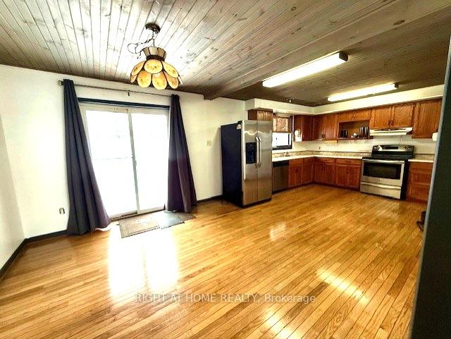 Photo 8 of 37 Pettet Drive, Scugog, Rural Scugog — HOMEH