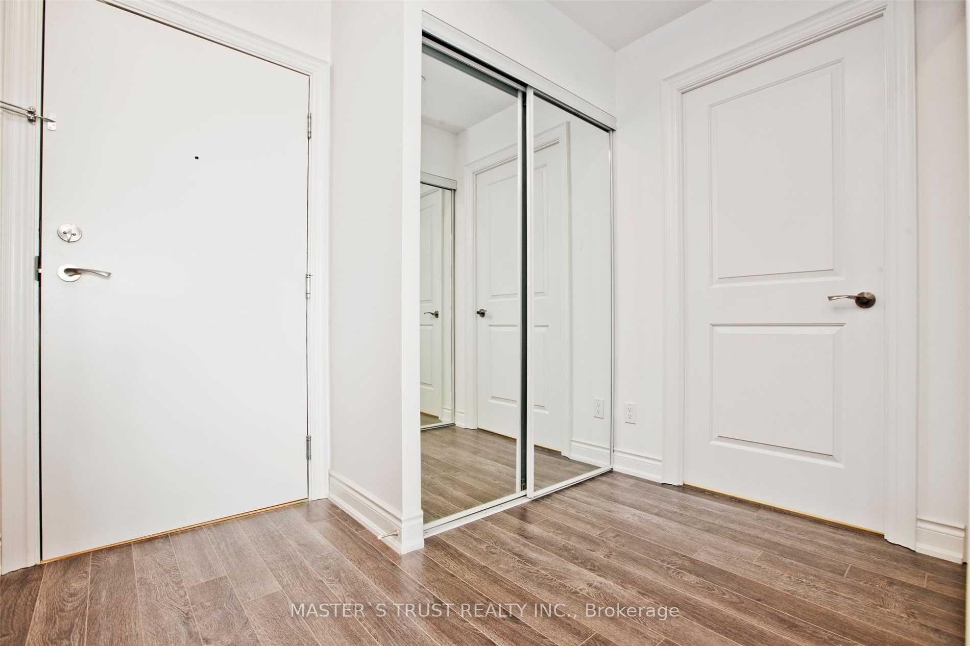 Photo 5 of Unit 512, 38 Cedarland Drive, Markham, Unionville — HOMEH