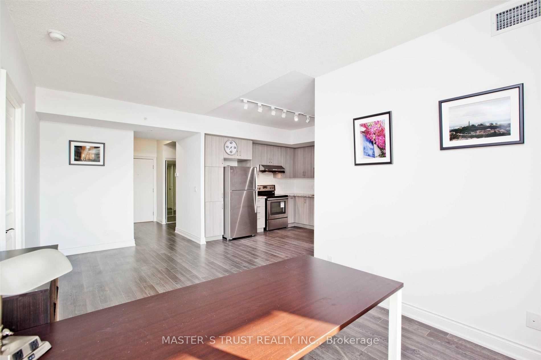 Photo 4 of Unit 512, 38 Cedarland Drive, Markham, Unionville — HOMEH