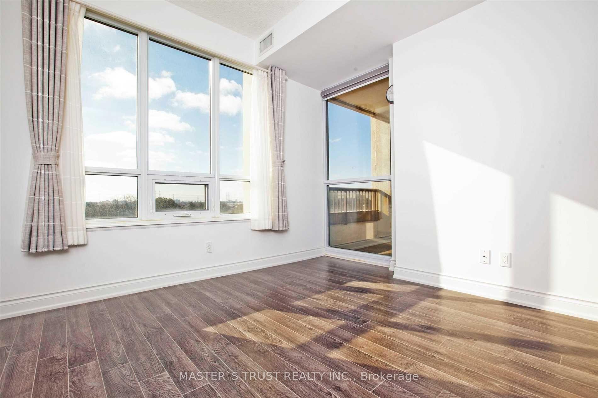 Photo 14 of Unit 512, 38 Cedarland Drive, Markham, Unionville — HOMEH