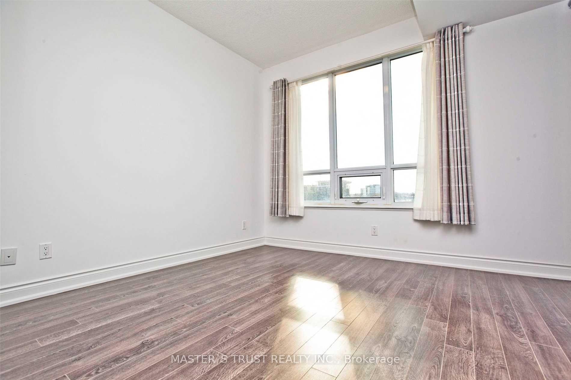 Photo 8 of Unit 512, 38 Cedarland Drive, Markham, Unionville — HOMEH