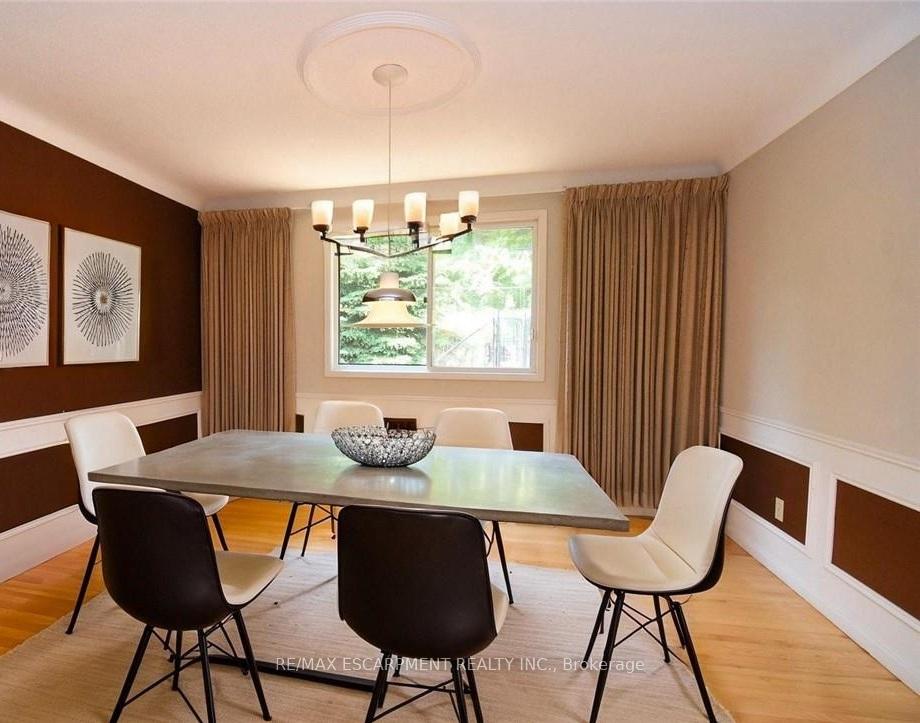 Photo 5 of 30 Terrace Drive, Hamilton, Dundas — HOMEH
