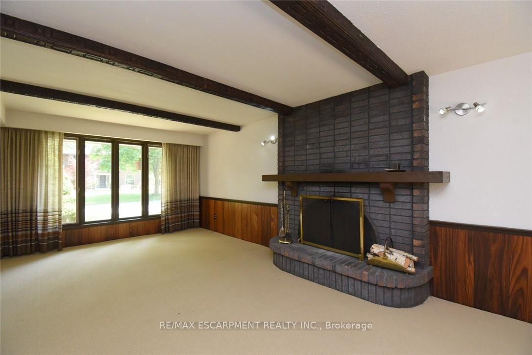 Photo 25 of 30 Terrace Drive, Hamilton, Dundas — HOMEH