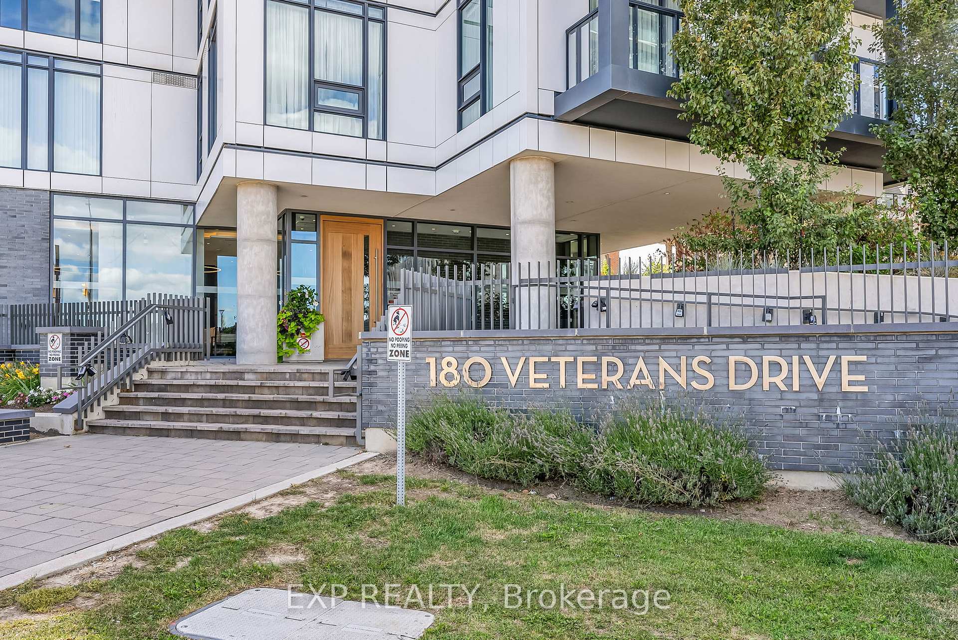 Photo 2 of Unit 207, 180 Veterans Drive, Brampton, Northwest Brampton — HOMEH