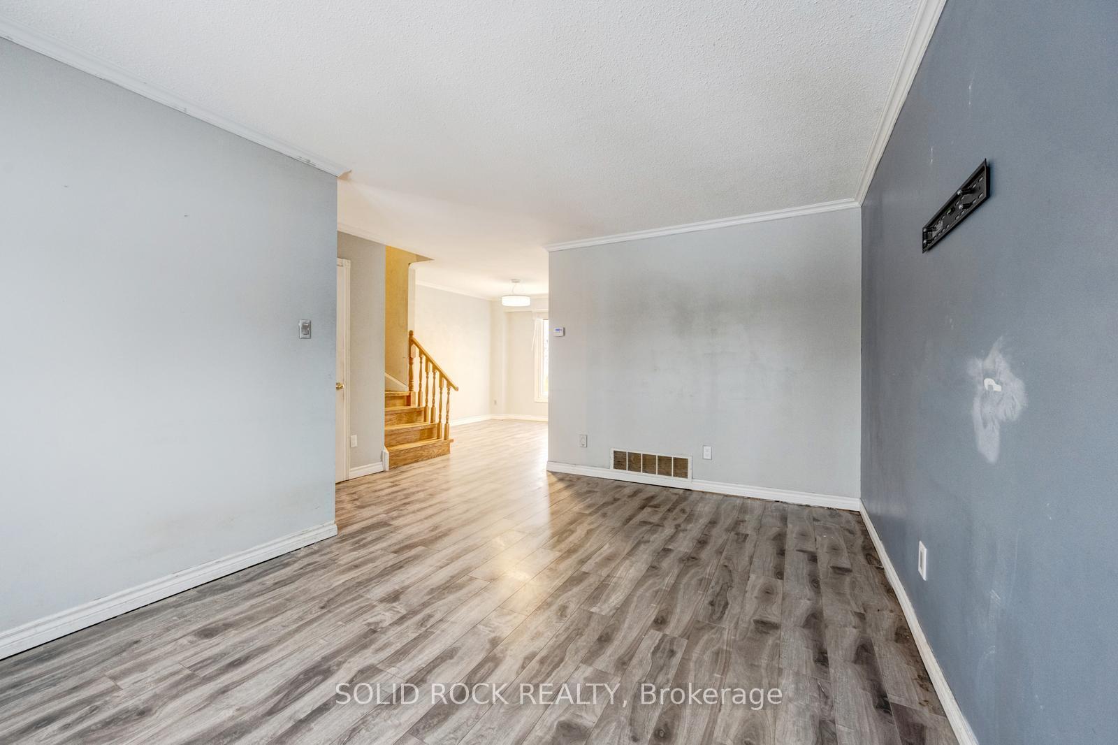Photo 12 of 42 Kline Court, Brampton, Heart Lake West — HOMEH