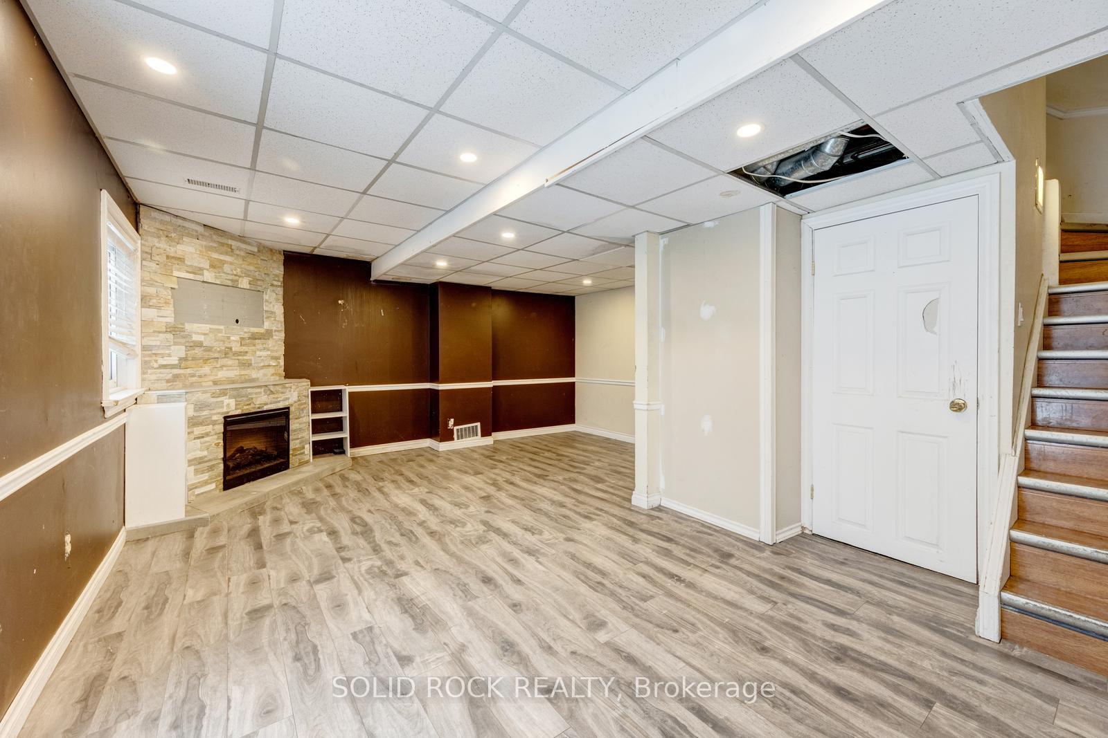 Photo 34 of 42 Kline Court, Brampton, Heart Lake West — HOMEH