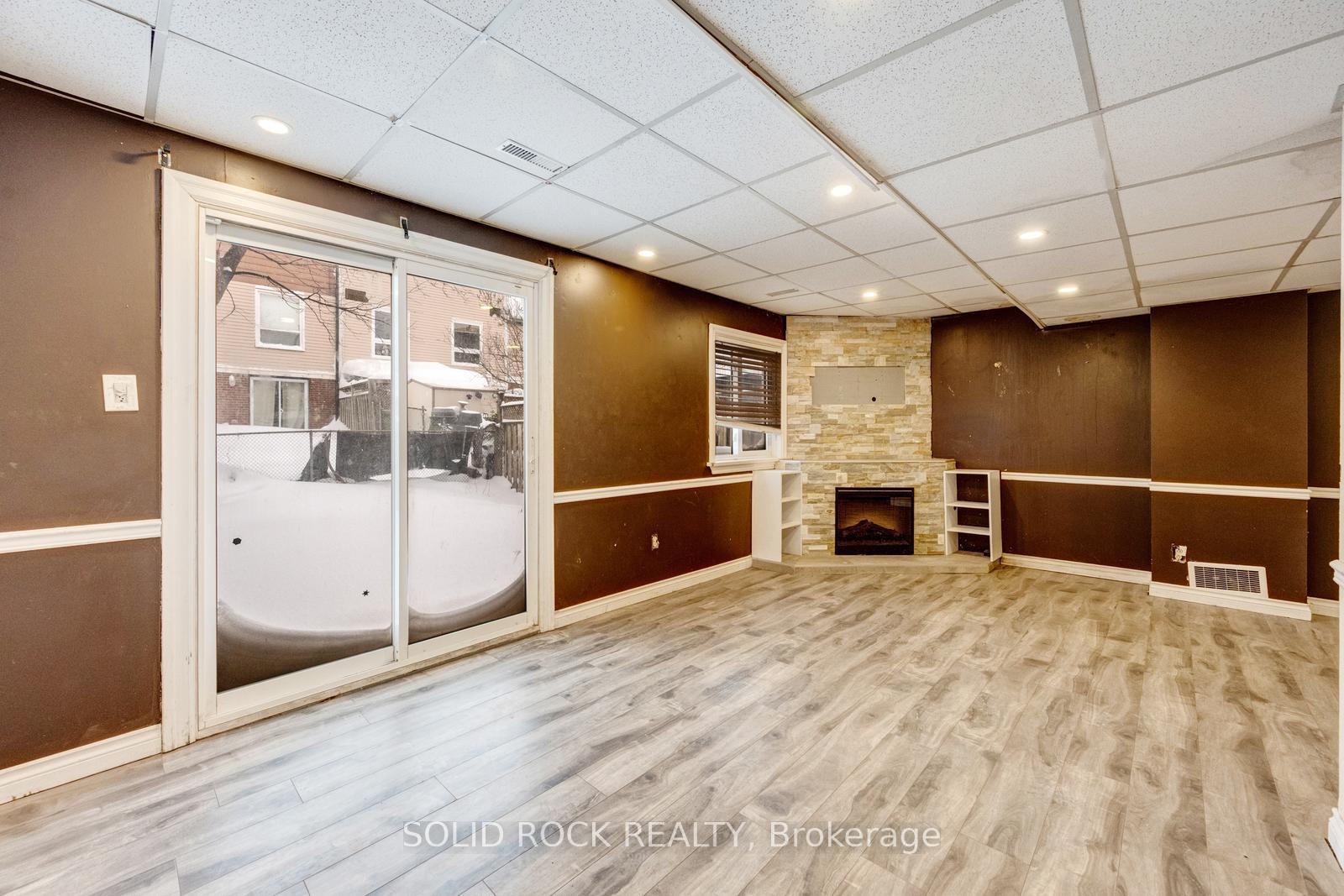 Photo 44 of 42 Kline Court, Brampton, Heart Lake West — HOMEH