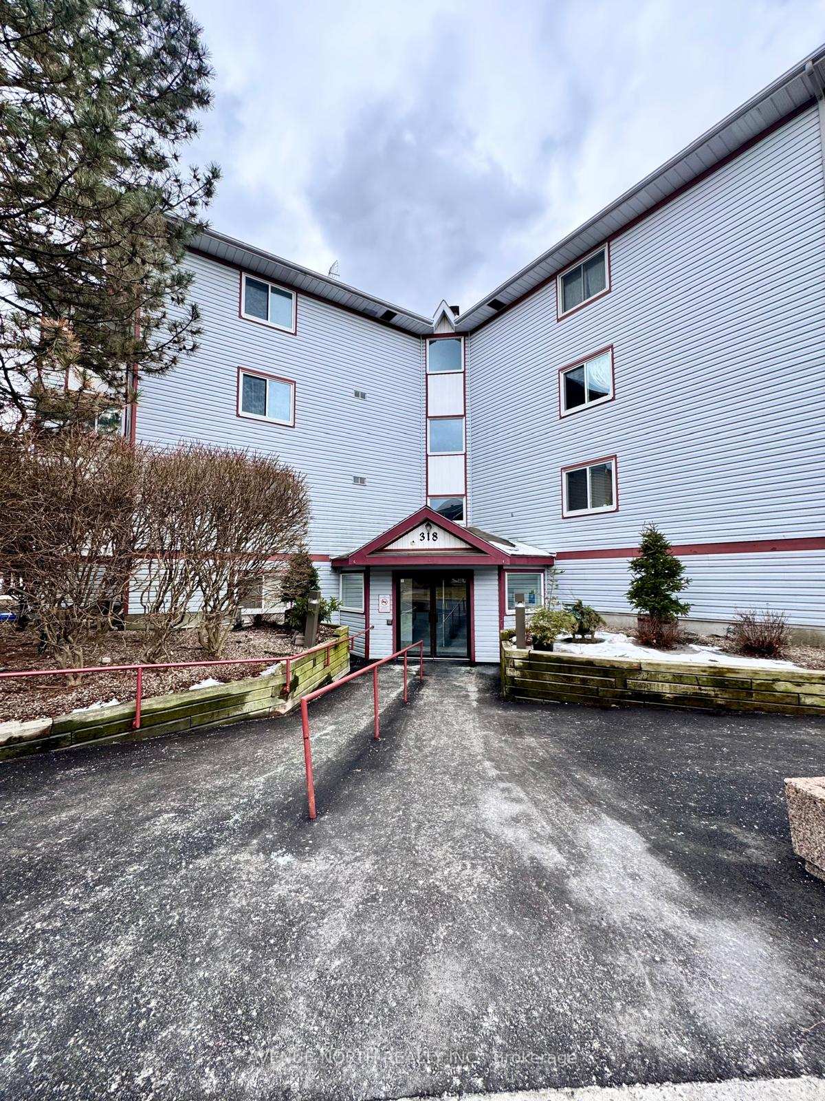 Photo 1 of Unit 117, 318 Lorry Greenberg Drive, Ottawa, Hunt Club Park/Greenboro — HOMEH