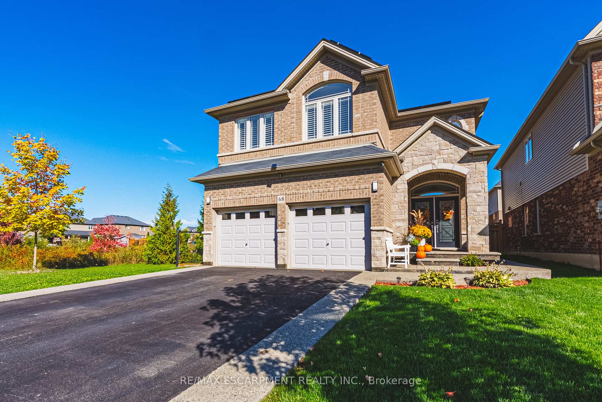 Photo 1 of 68 Kinsman Drive, Hamilton, Binbrook — HOMEH