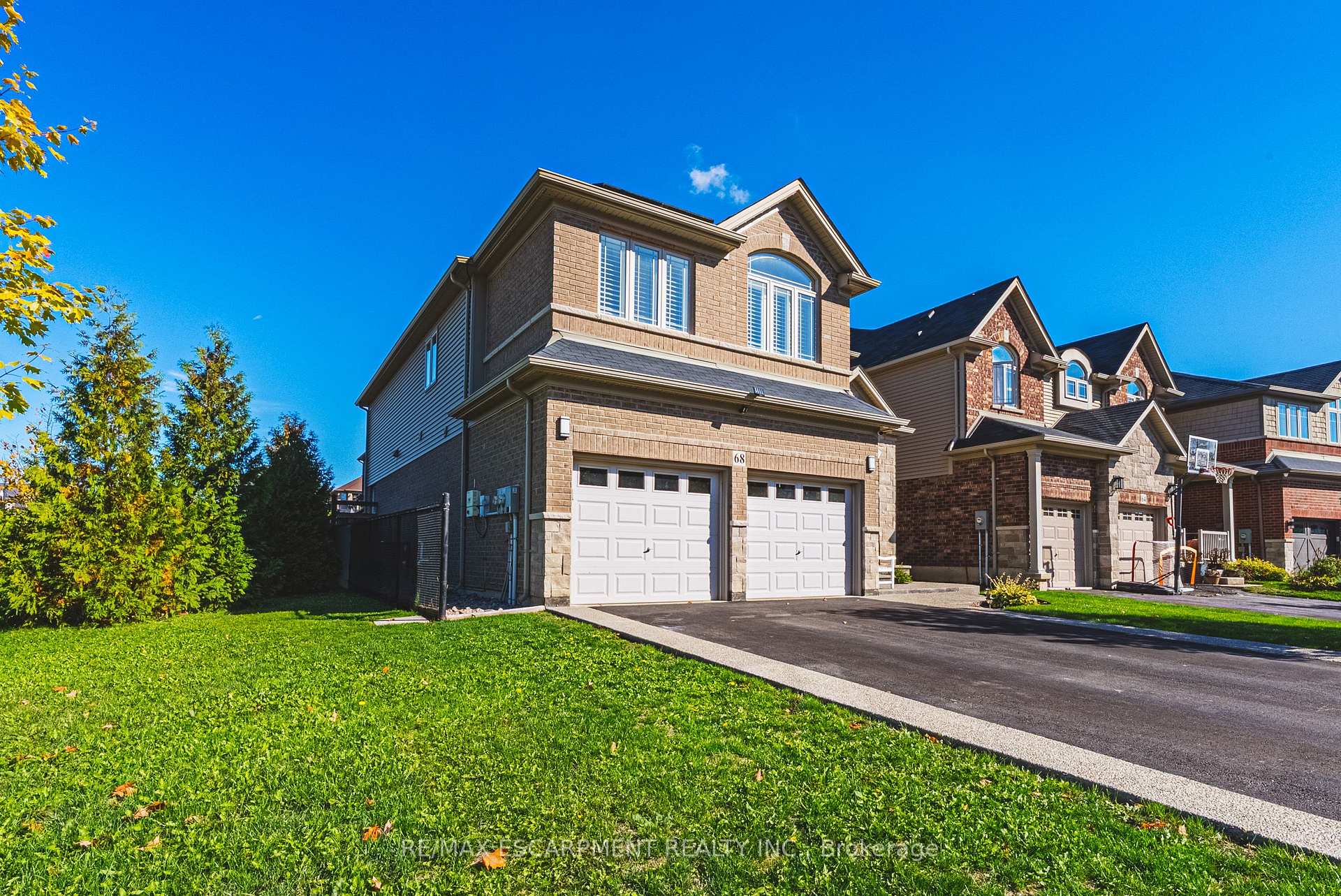 Photo 4 of 68 Kinsman Drive, Hamilton, Binbrook — HOMEH