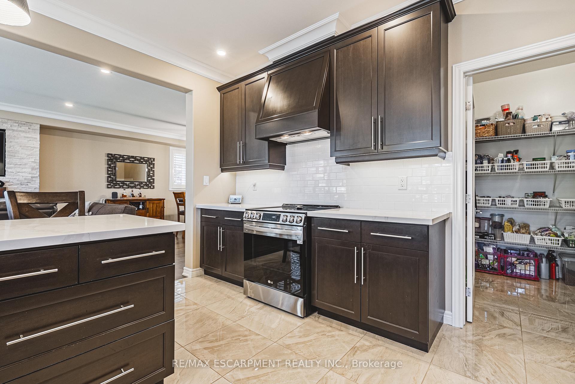 Photo 17 of 68 Kinsman Drive, Hamilton, Binbrook — HOMEH