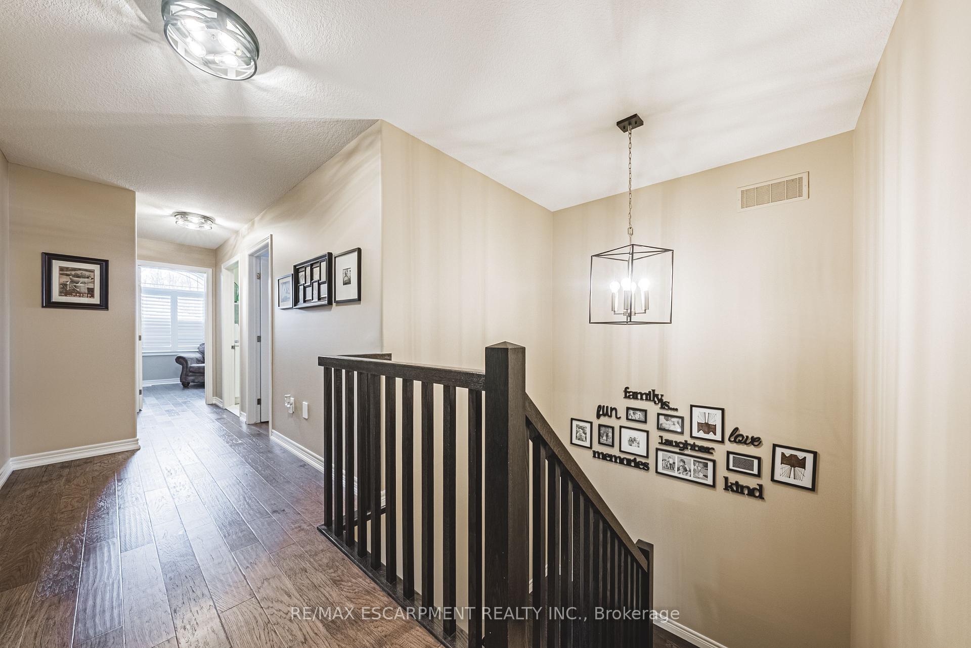 Photo 21 of 68 Kinsman Drive, Hamilton, Binbrook — HOMEH