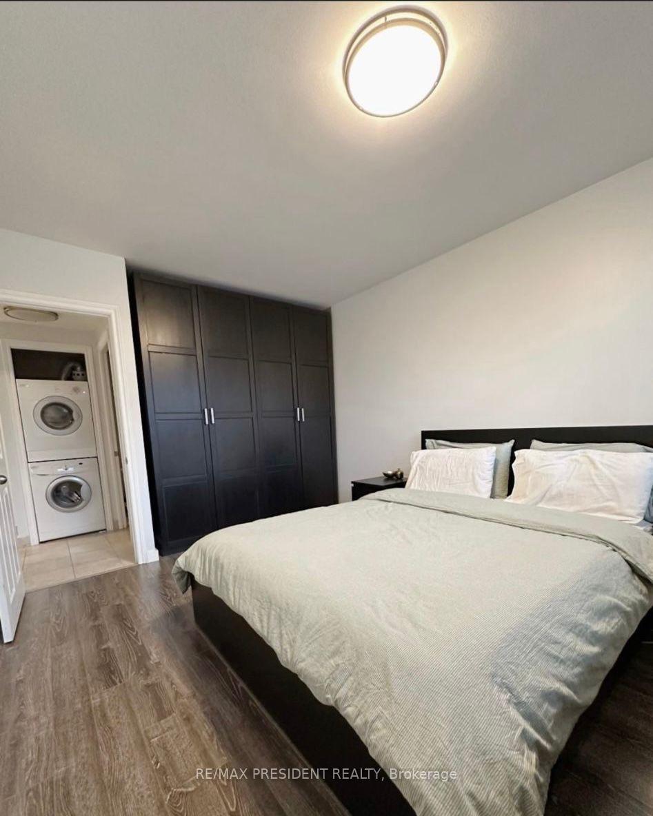 Photo 4 of Unit 202, 188 Mill Street S, Brampton, Brampton South — HOMEH