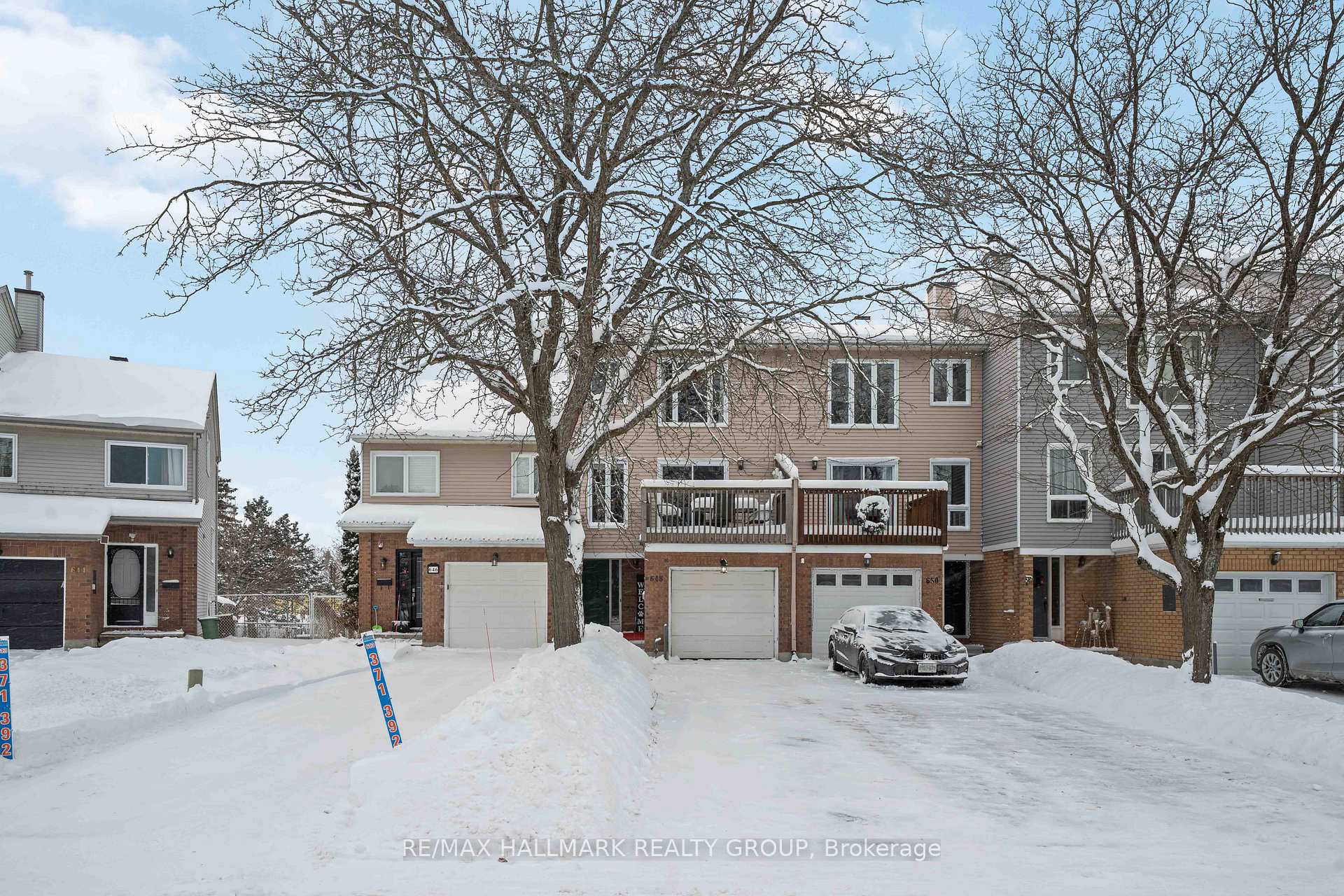 Photo 1 of 648 Brome Crescent, Ottawa, Fallingbrook/Ridgemount — HOMEH
