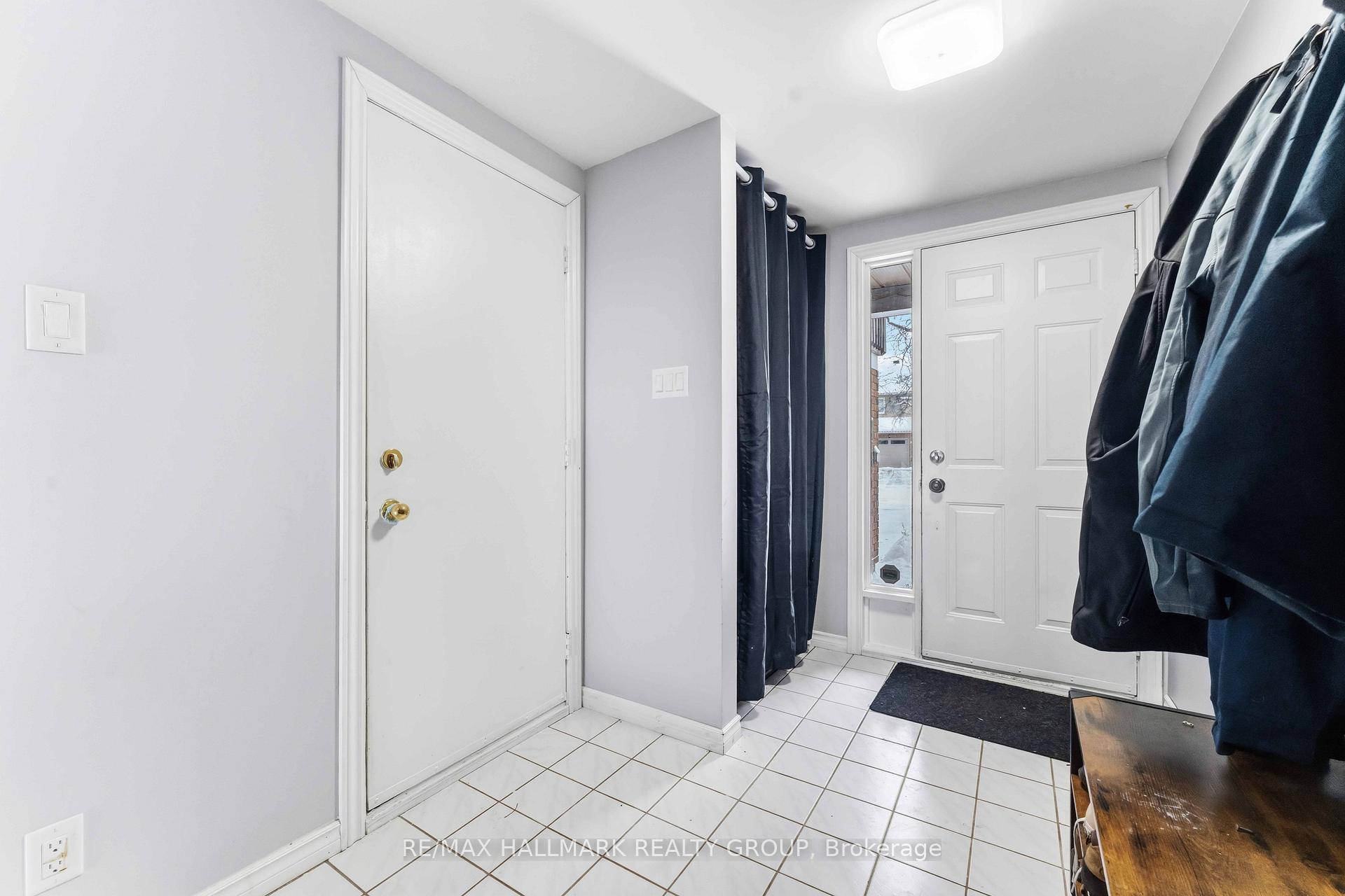 Photo 34 of 648 Brome Crescent, Ottawa, Fallingbrook/Ridgemount — HOMEH