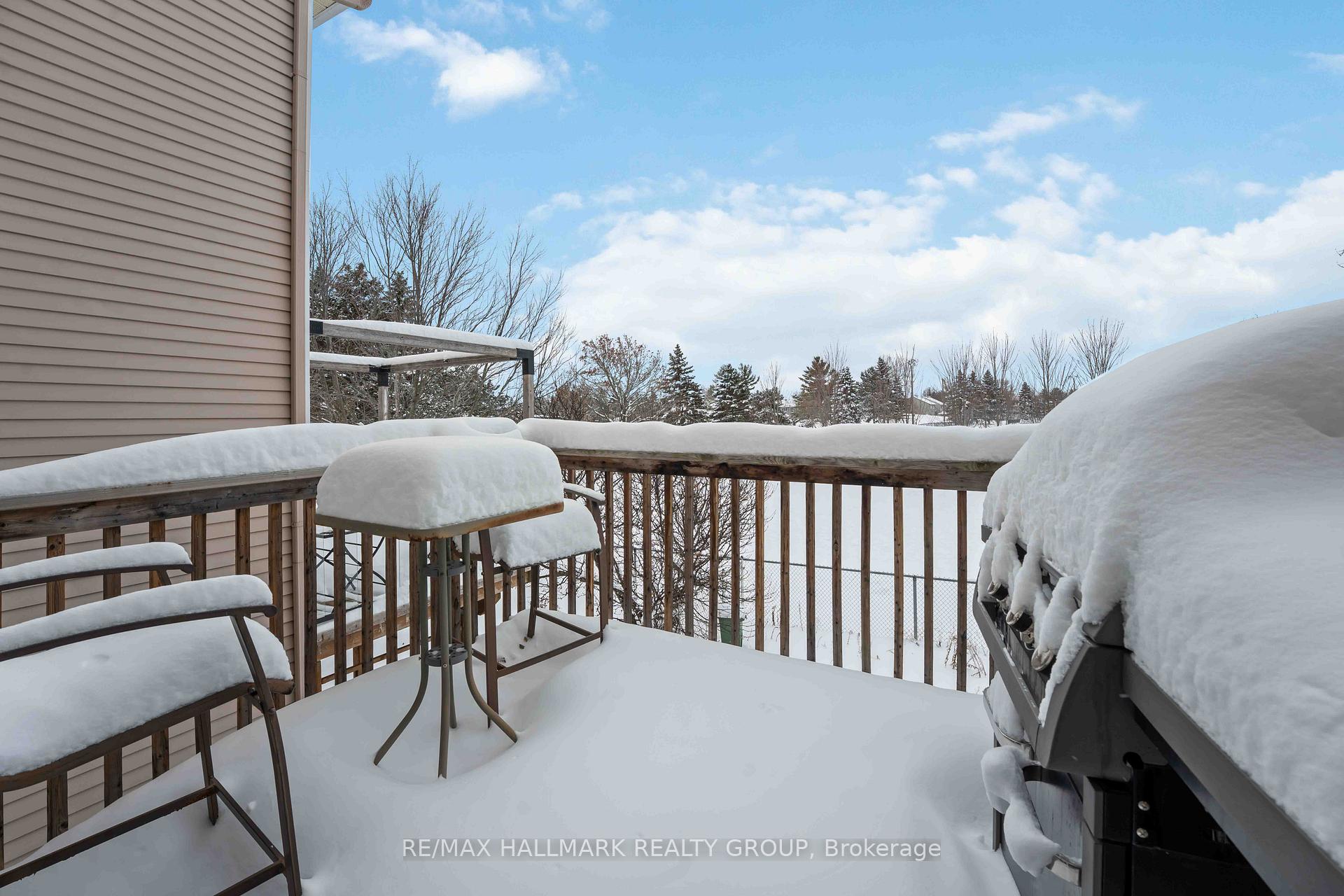 Photo 18 of 648 Brome Crescent, Ottawa, Fallingbrook/Ridgemount — HOMEH