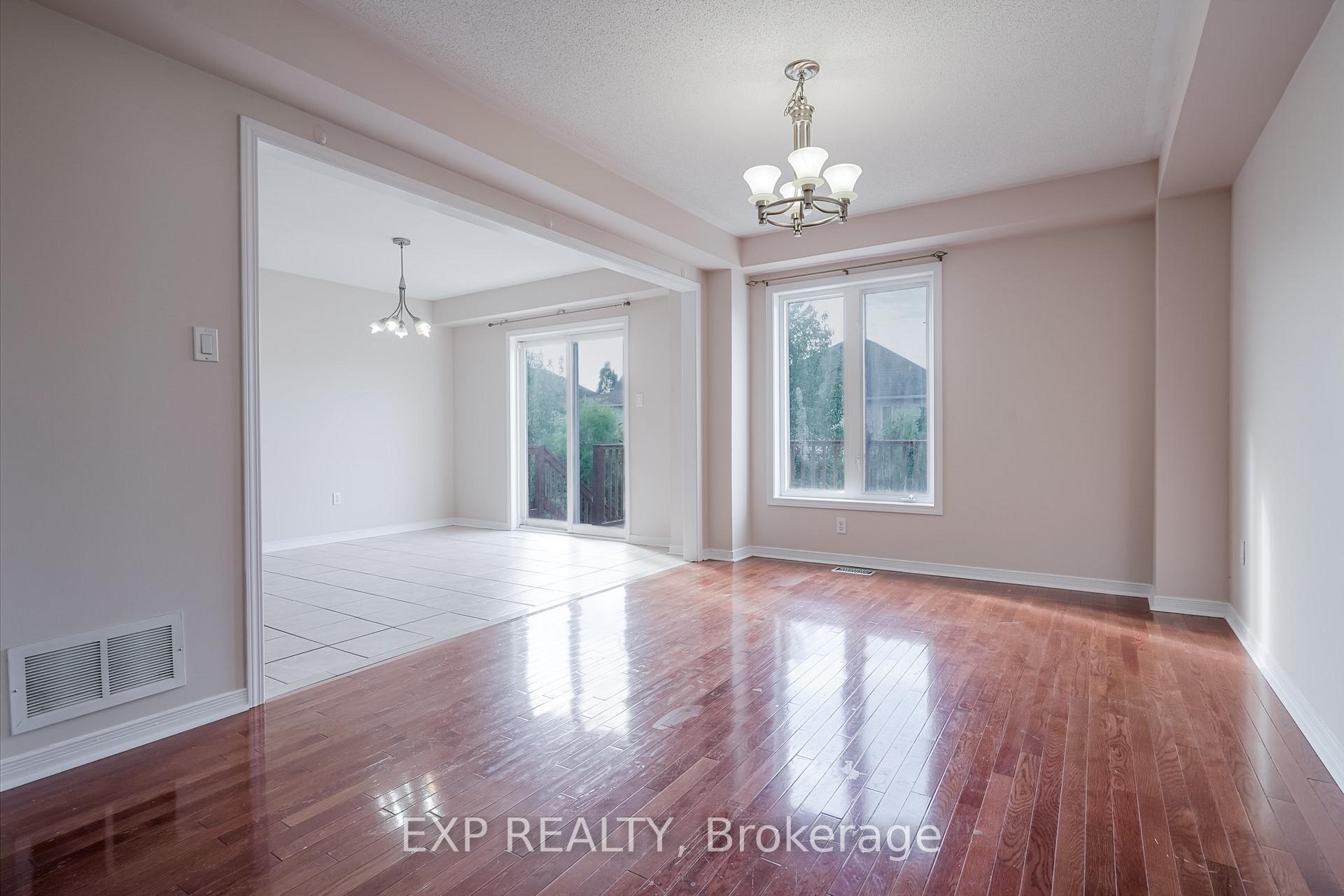 Photo 9 of 75 Hutton Place, Clarington, Bowmanville — HOMEH