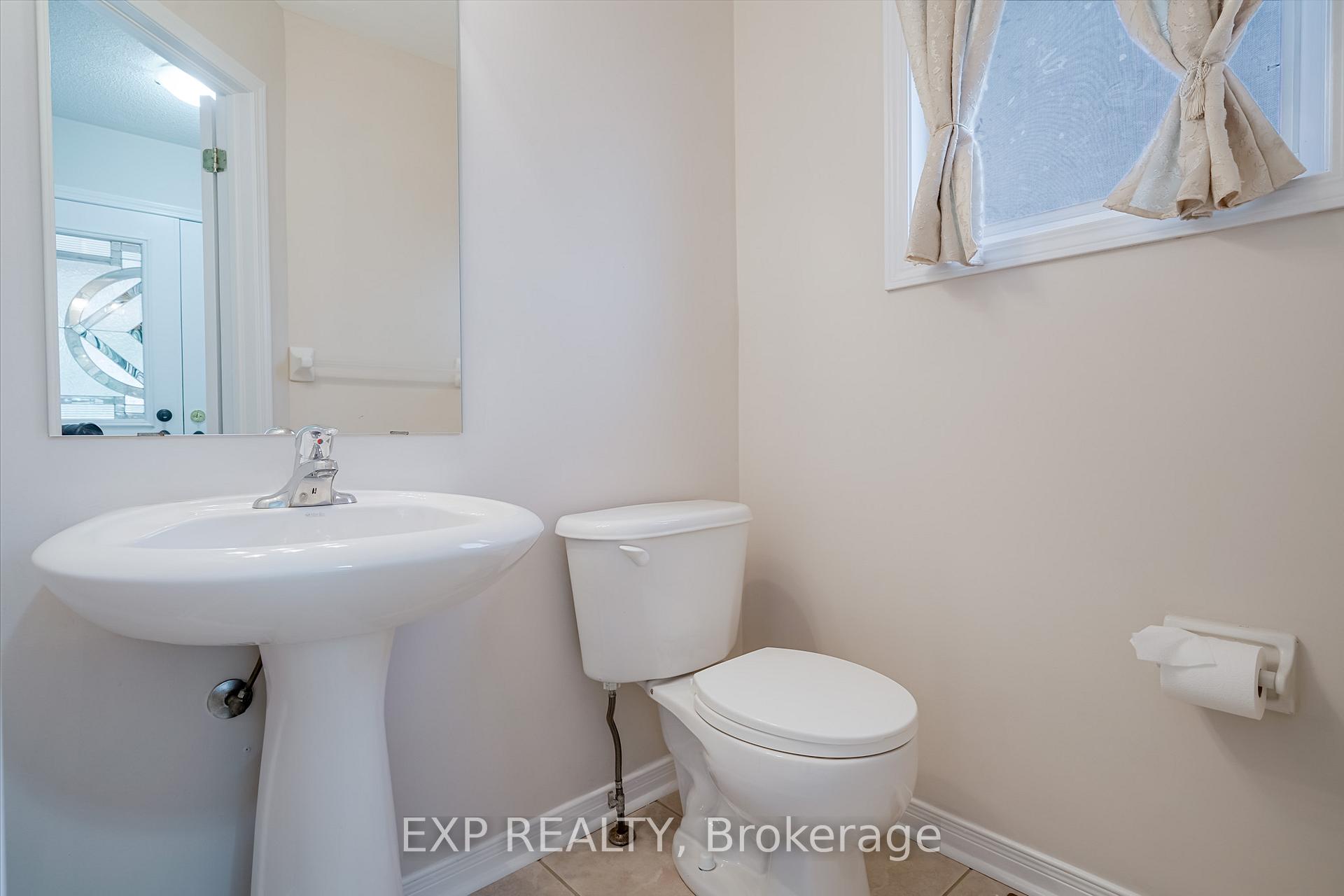 Photo 17 of 75 Hutton Place, Clarington, Bowmanville — HOMEH