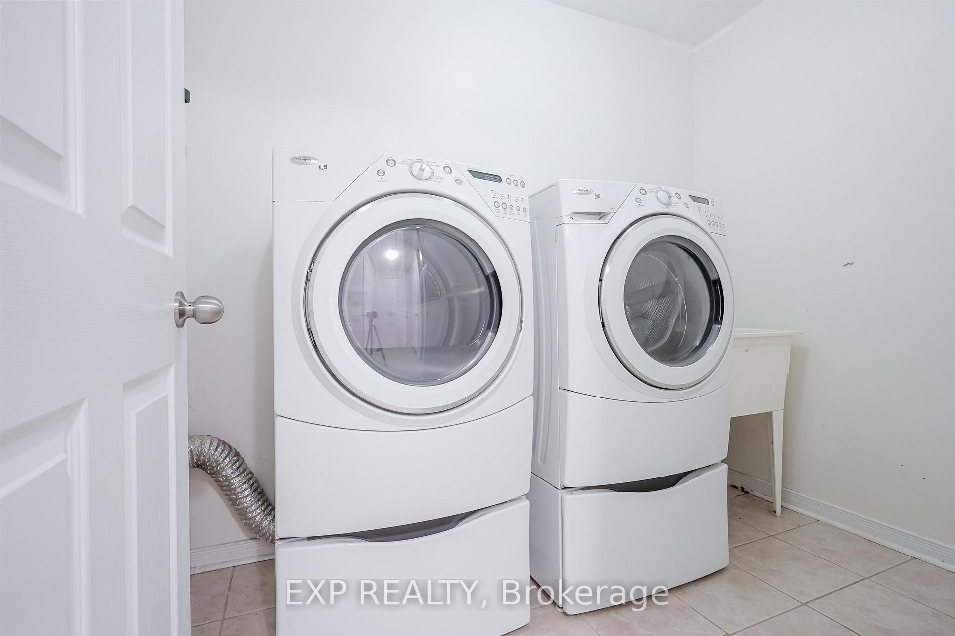 Photo 19 of 75 Hutton Place, Clarington, Bowmanville — HOMEH