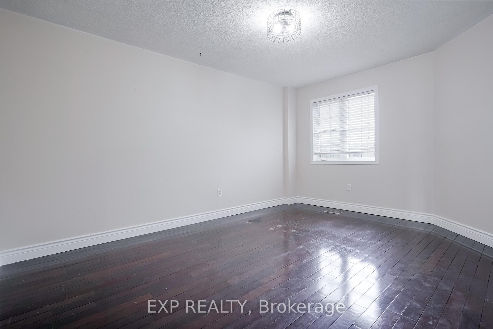 Photo 29 of 75 Hutton Place, Clarington, Bowmanville — HOMEH