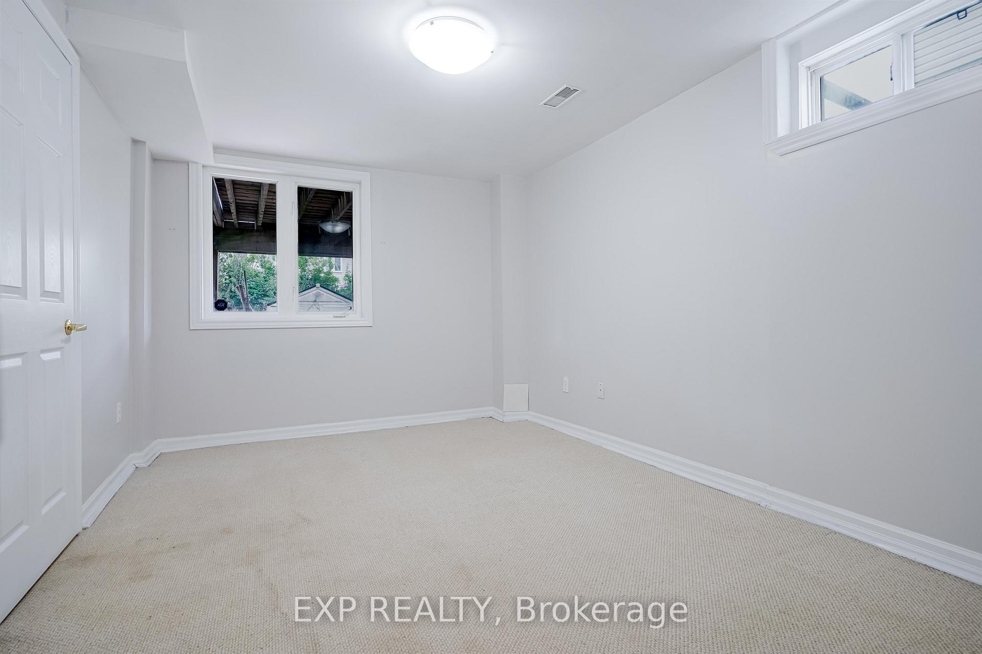 Photo 38 of 75 Hutton Place, Clarington, Bowmanville — HOMEH