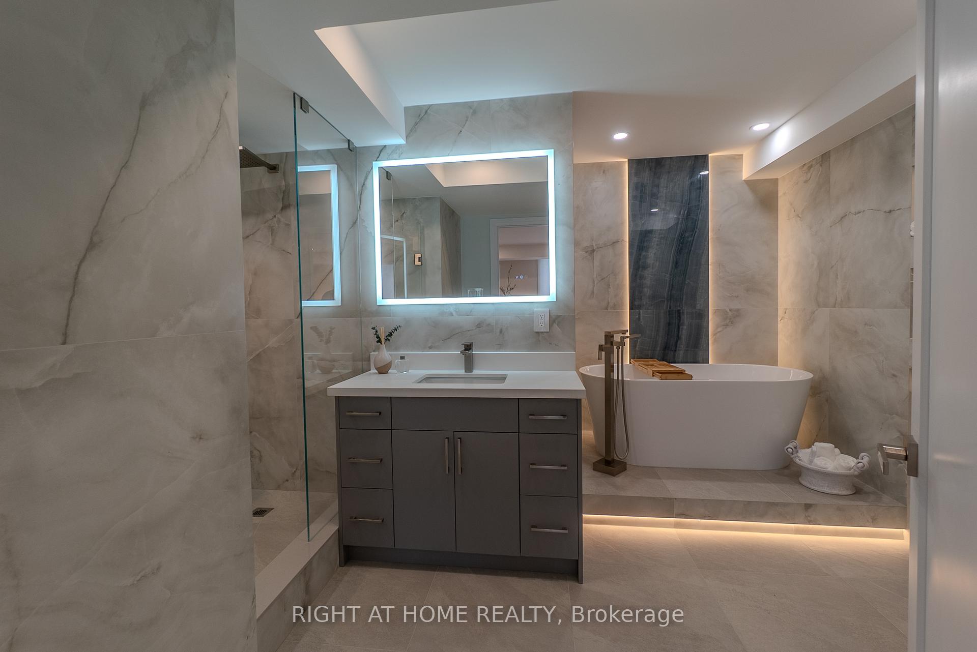 Photo 11 of Unit 608, 447 Walmer Road, Toronto, Forest Hill South — HOMEH