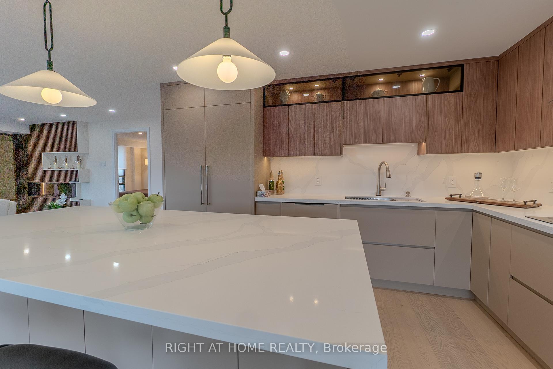 Photo 48 of Unit 608, 447 Walmer Road, Toronto, Forest Hill South — HOMEH