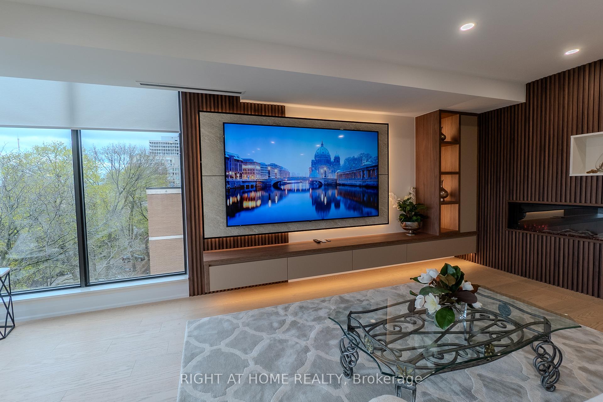 Photo 20 of Unit 608, 447 Walmer Road, Toronto, Forest Hill South — HOMEH
