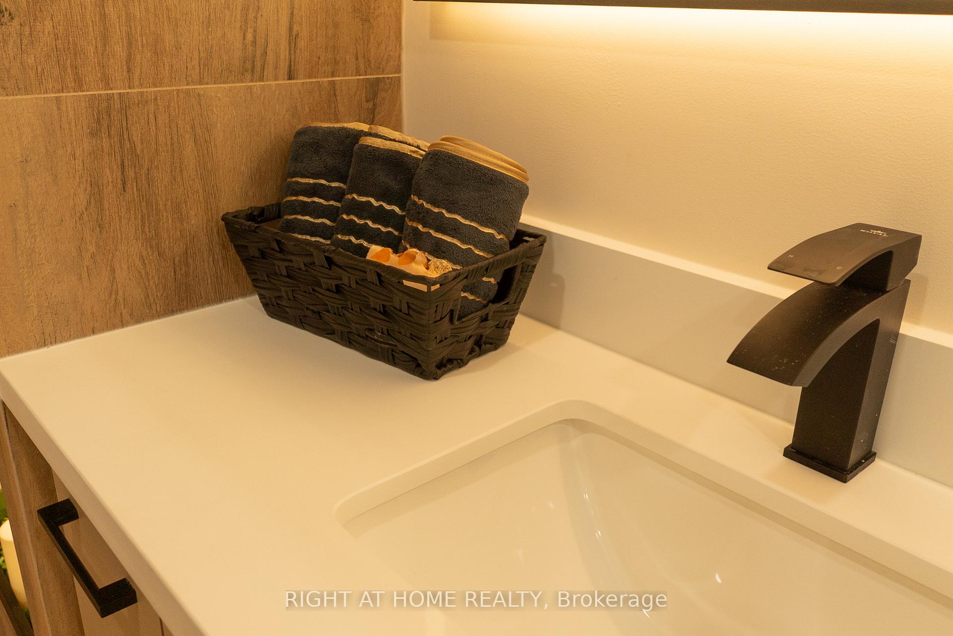 Photo 46 of Unit 608, 447 Walmer Road, Toronto, Forest Hill South — HOMEH