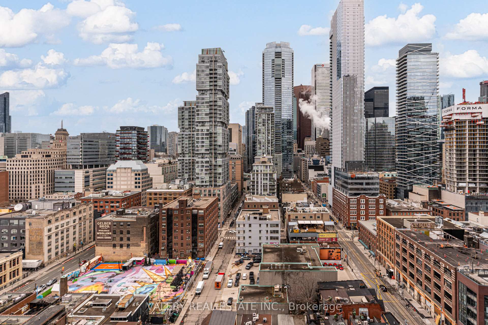 Photo 4 of Unit 1806, 290 Adelaide Street W, Toronto, Waterfront Communities — HOMEH