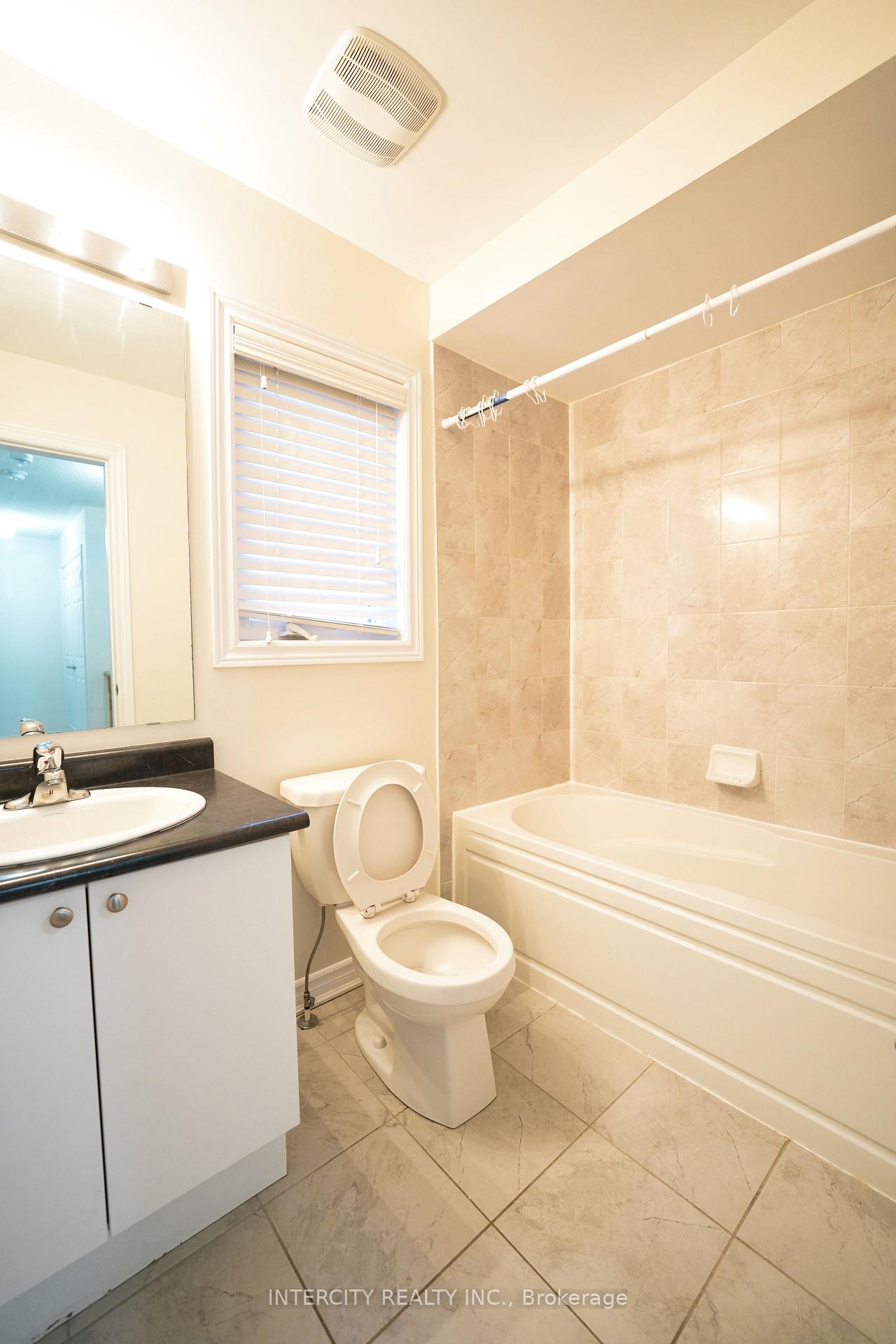 Photo 7 of Unit 41, 200 Veterans Drive, Brampton, Northwest Brampton — HOMEH
