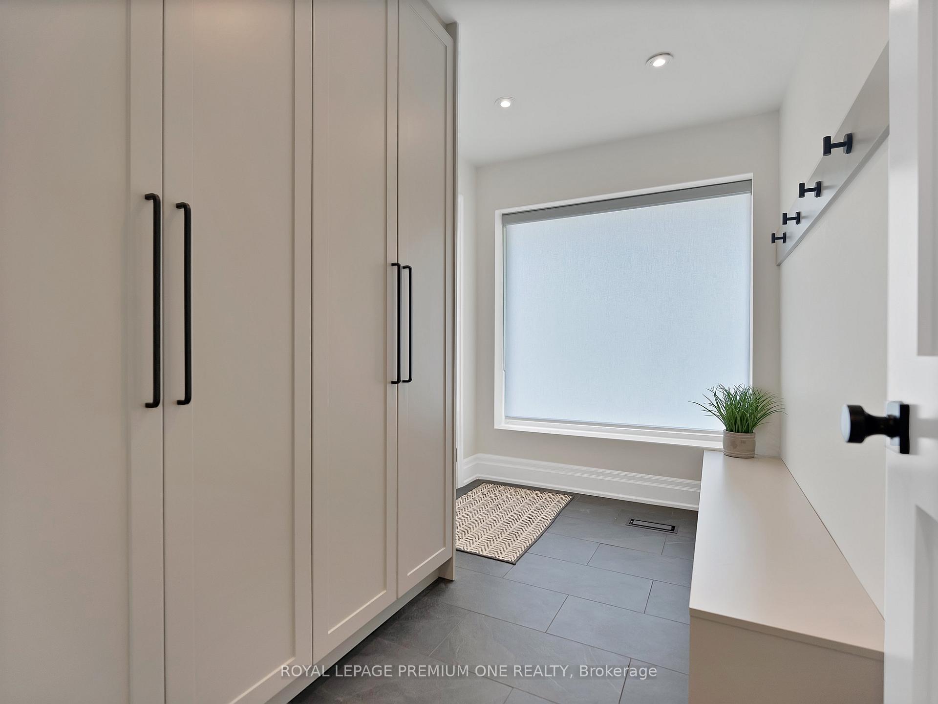 Photo 8 of 27 Cain Court, King, Nobleton — HOMEH