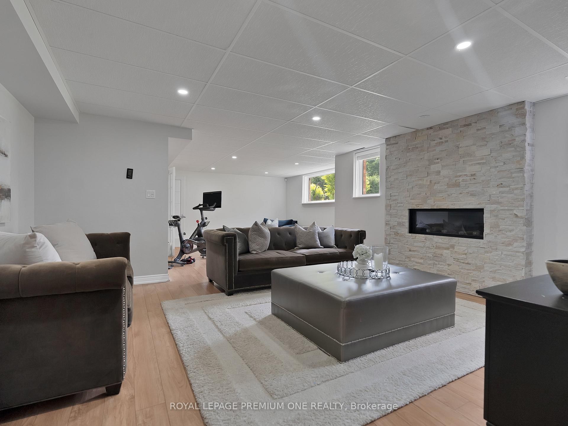 Photo 15 of 27 Cain Court, King, Nobleton — HOMEH