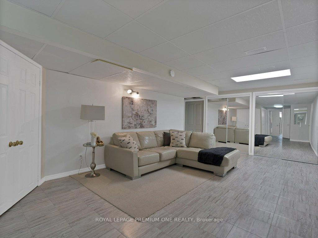 Photo 20 of 27 Cain Court, King, Nobleton — HOMEH