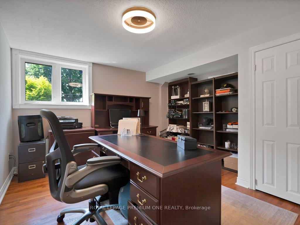 Photo 13 of 27 Cain Court, King, Nobleton — HOMEH