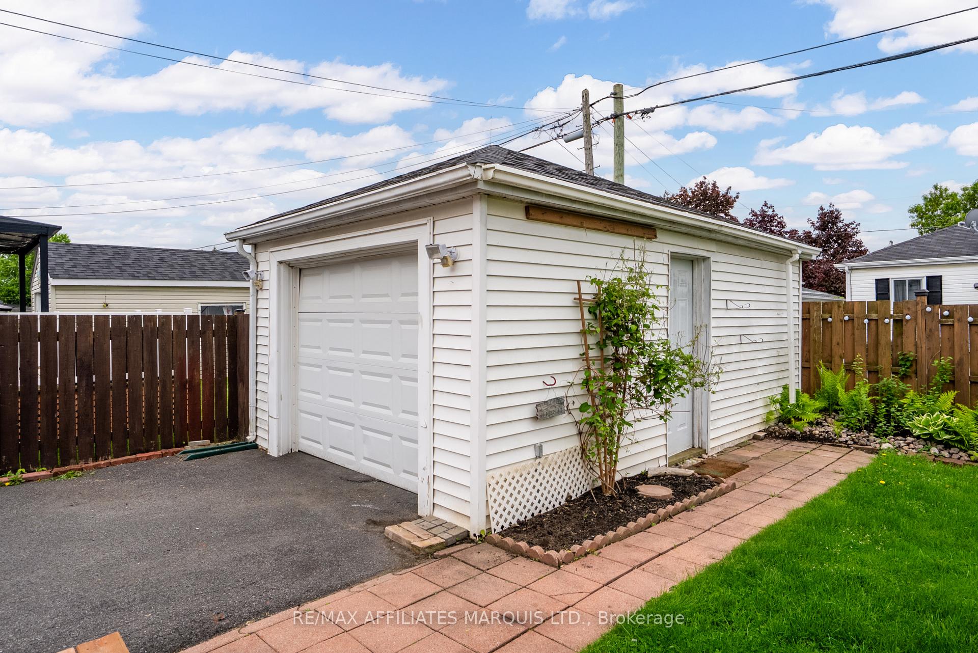 Photo 38 of 1156 Pitt Street, Cornwall — HOMEH