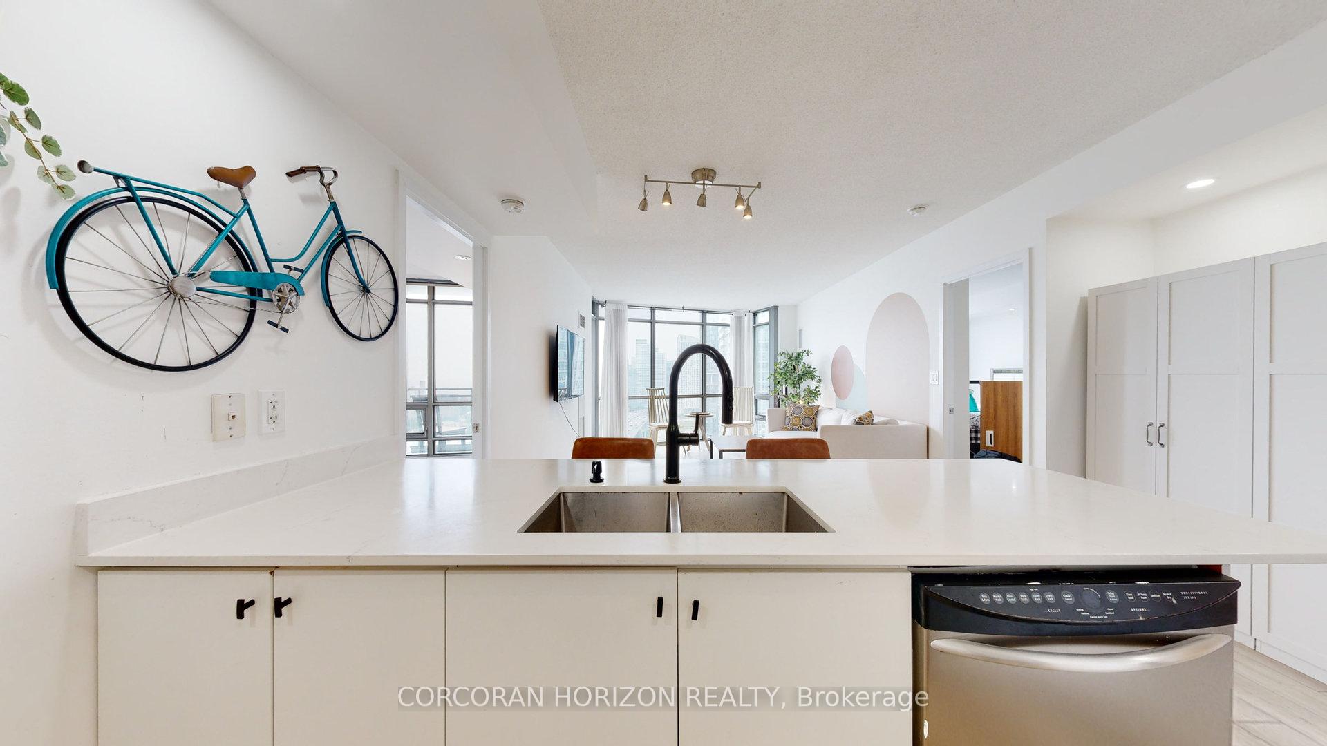 Photo 13 of Unit 2705, 5 Mariner Terrace, Toronto, Waterfront Communities — HOMEH