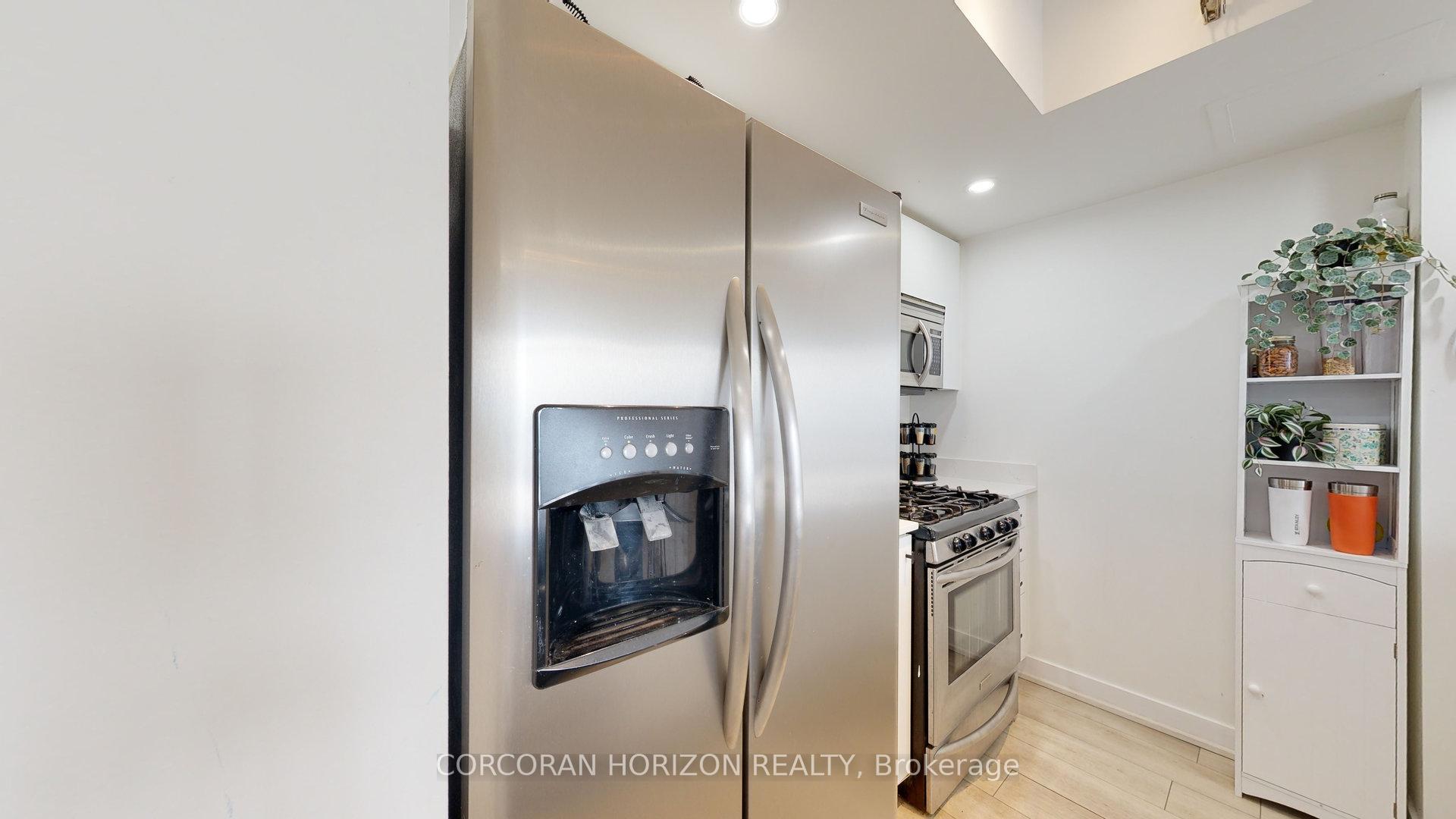 Photo 8 of Unit 2705, 5 Mariner Terrace, Toronto, Waterfront Communities — HOMEH