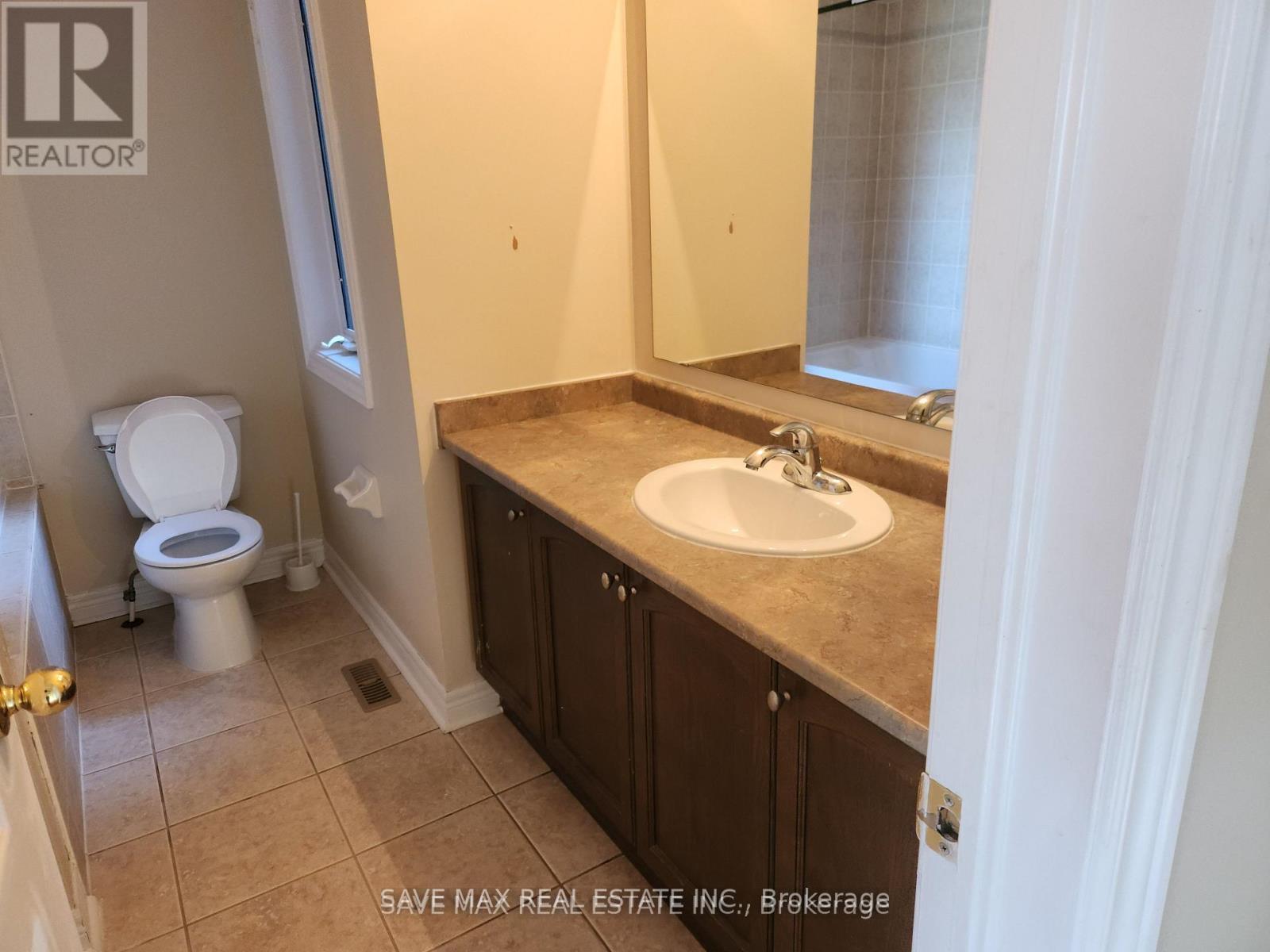 Photo 6 of 39 Frostbite Lane, Brampton, Sandringham-Wellington — HOMEH