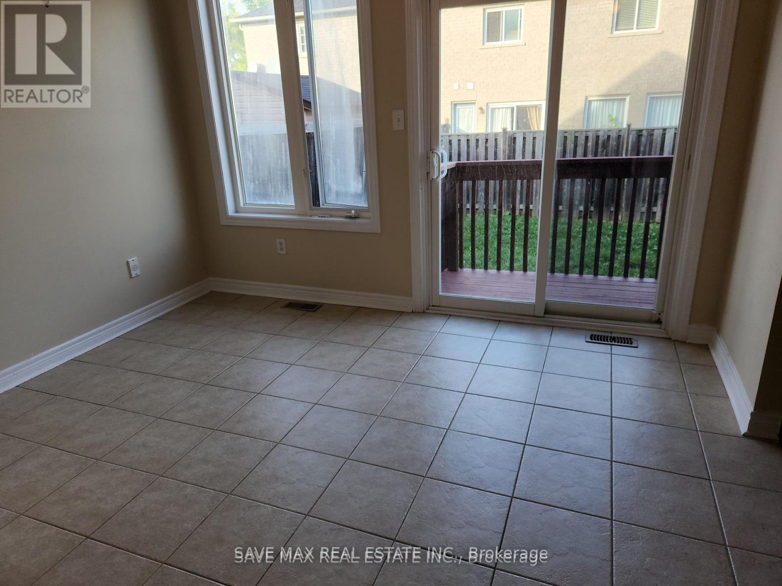 Photo 9 of 39 Frostbite Lane, Brampton, Sandringham-Wellington — HOMEH